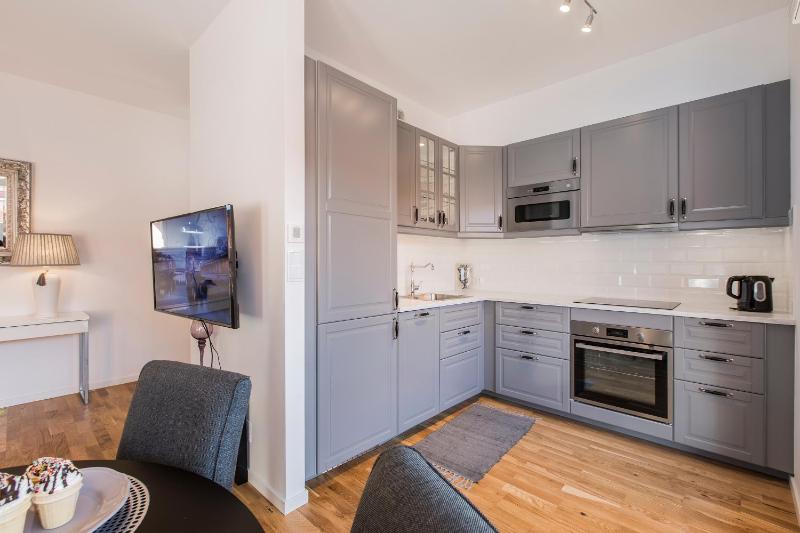 One-Bedroom Apartment image 1