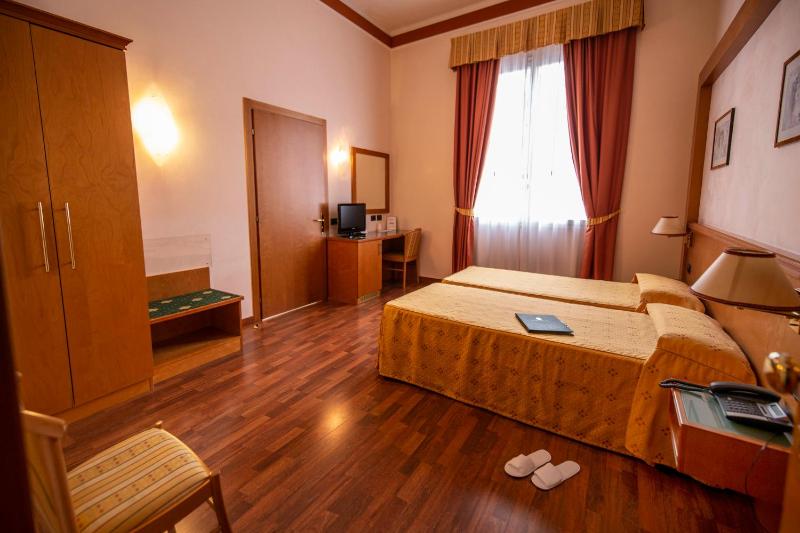 Hotel Estense - image 22