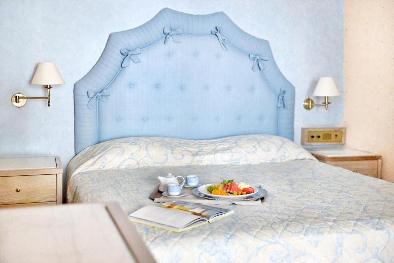 Twin Mountain View image 3