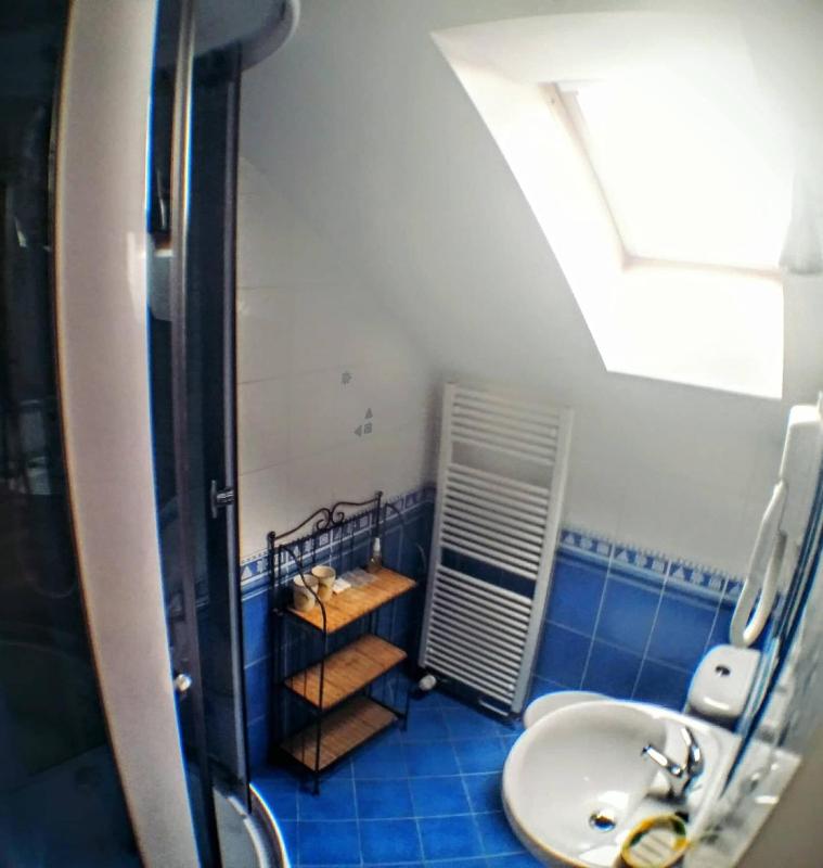 Quadruple Room with Private Bathroom image 1