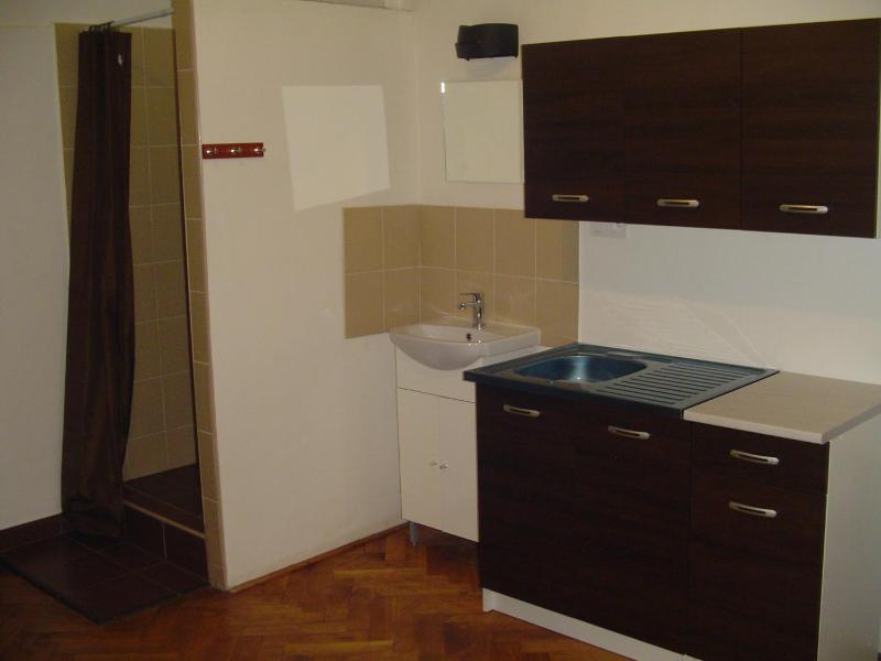 Deluxe Double Room with Shower image 2
