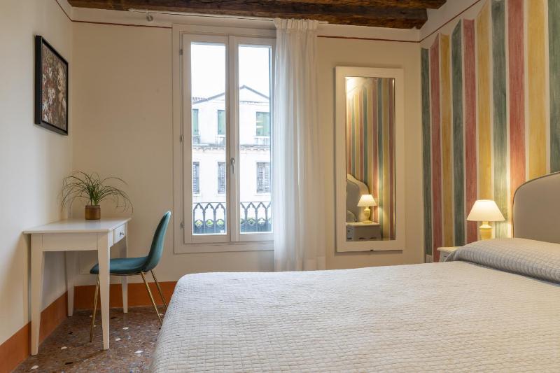 Rialto Sant'Aponal Prestige by Wonderful Italy - image 7