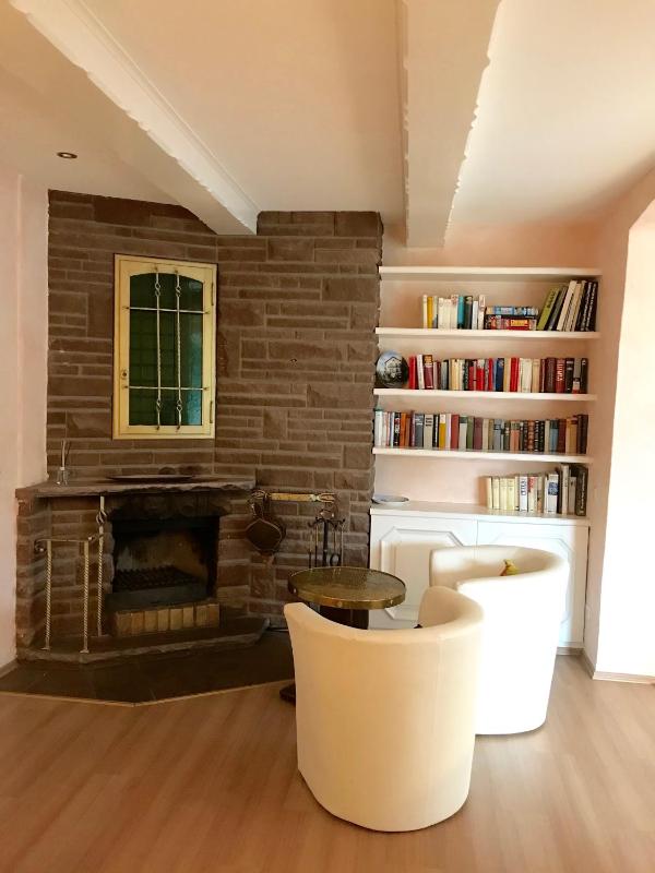 Wiesemann - Three-Bedroom Apartment with Terrace in Park image 3