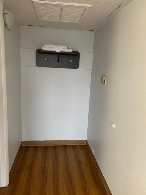 Queen Room - Non-Smoking image 2