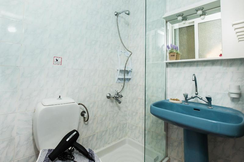 One-Bedroom Apartment (2 - 4 Adults) image 1