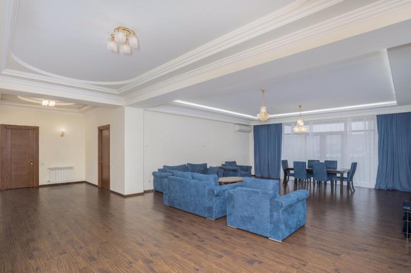 Three-Bedroom Apartment image 2