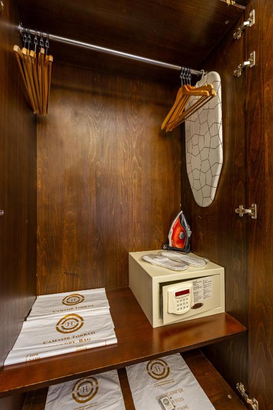 Superior Triple Room with Private Hammam - 27m2 image 2