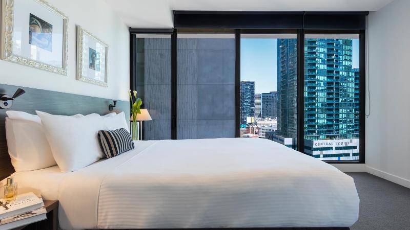 One-Bedroom Apartment with City View - No Housekeeping