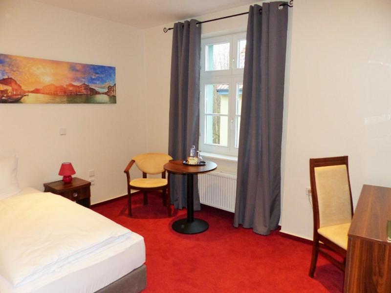 Comfort Single Room image 1
