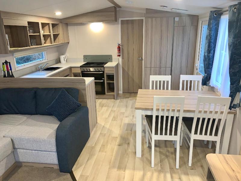 Roselands caravan park Nr Lands End Cornwall - image 2