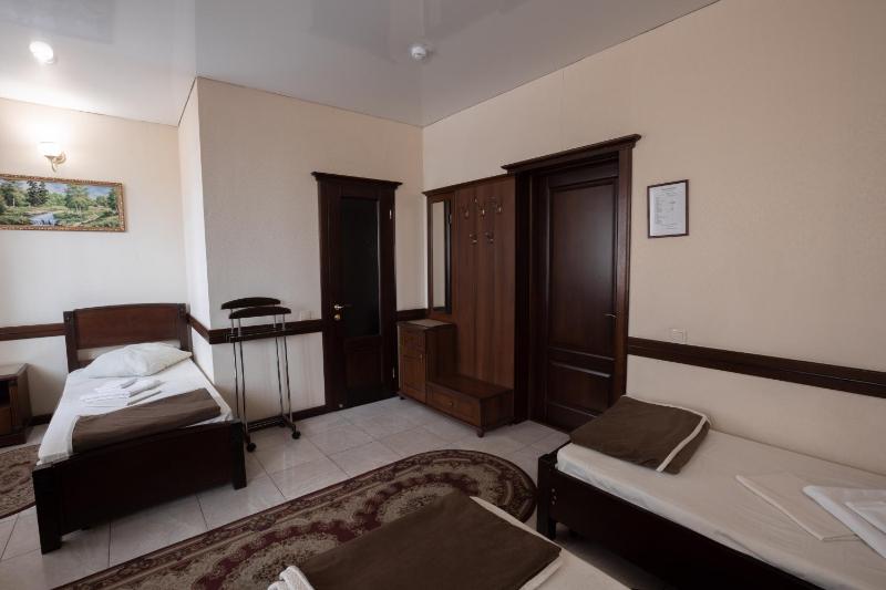 Comfort Quadruple Room image 3