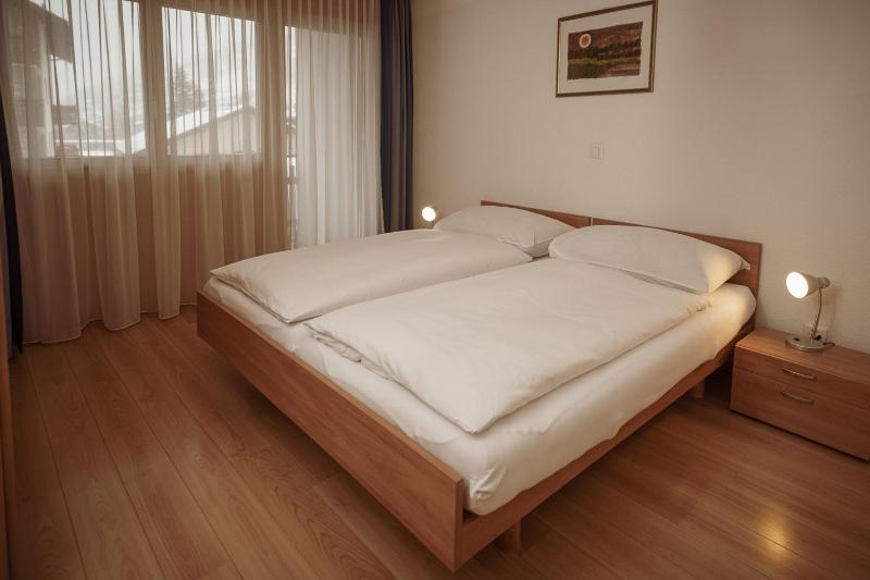 Two-Bedroom Apartment with Matterhorn View - Westside image 3