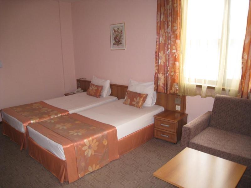 Hotel Real - image 25