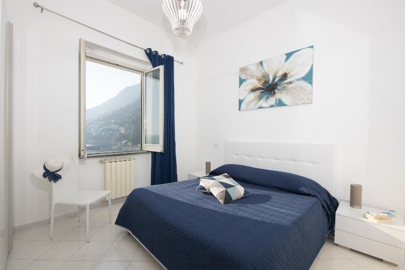 Apartment with Terrace image 4