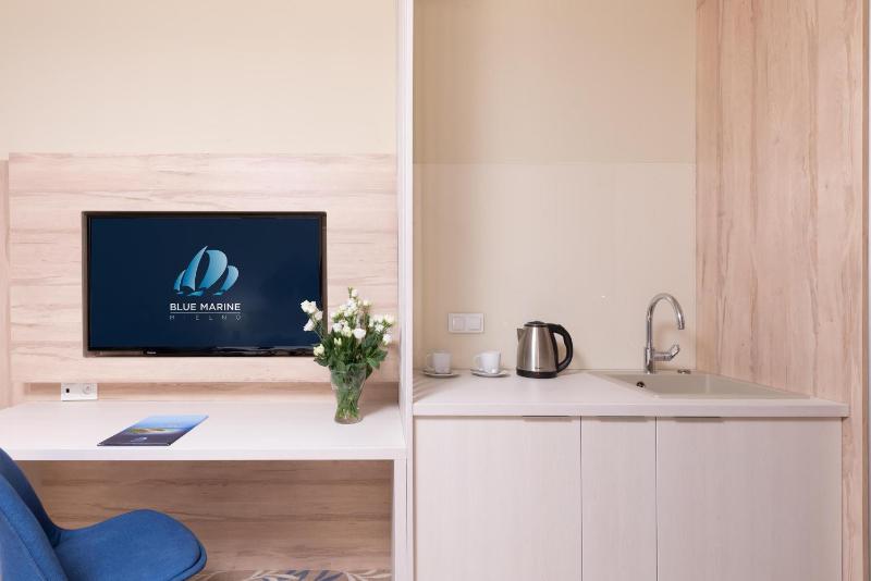 Superior Family Room image 4