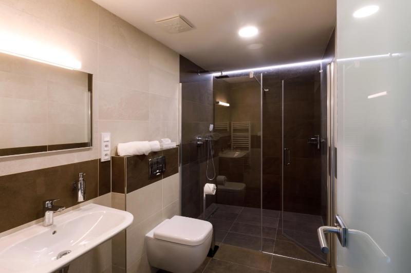 Deluxe Apartment image 3