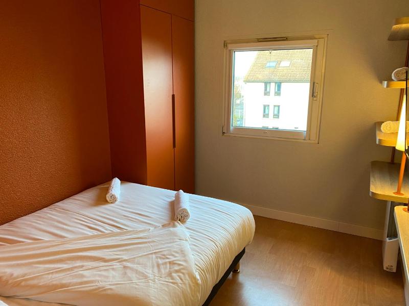 Double Room image 2