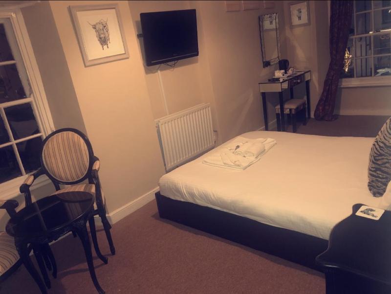 Double Room image 2