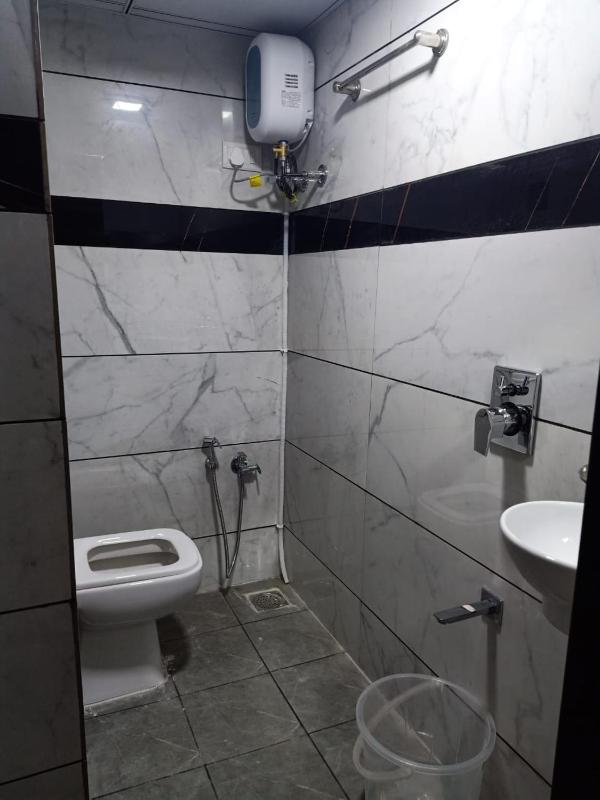 hotel season - image 12