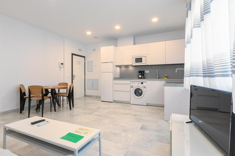 Apartment - Ground Floor with Disability access image 3