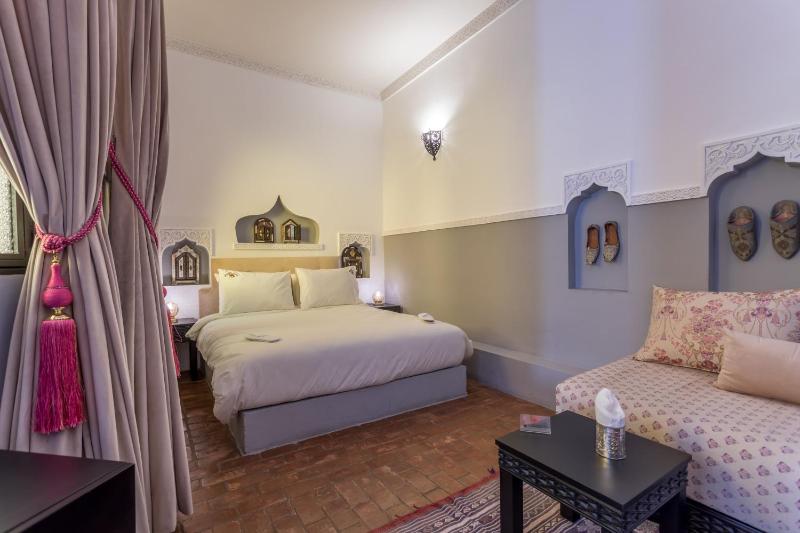 Superior Double Room image 1