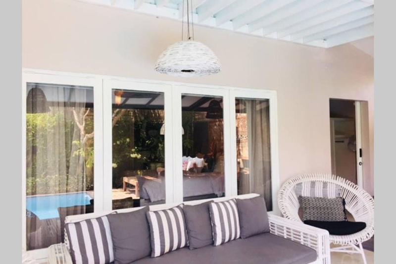 Villa Bloom 4 - 2 King bedrooms  Sleep 4 Pax private pool Seminyak - image 9