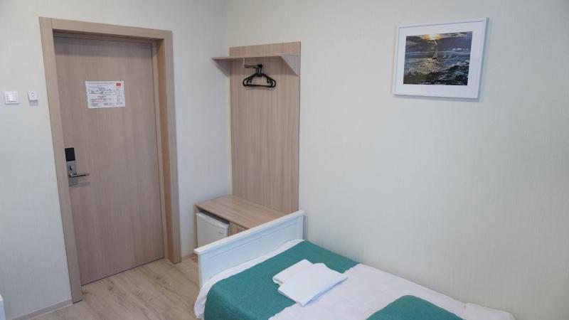Standard Single Room image 3