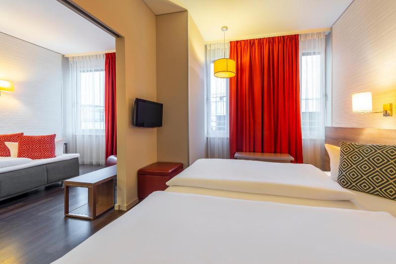 One-Bedroom Apartment image 4