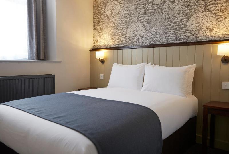 Standard Double Room image 4