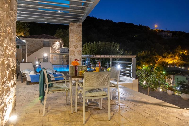 Apartment with Terrace and Sea View image 2