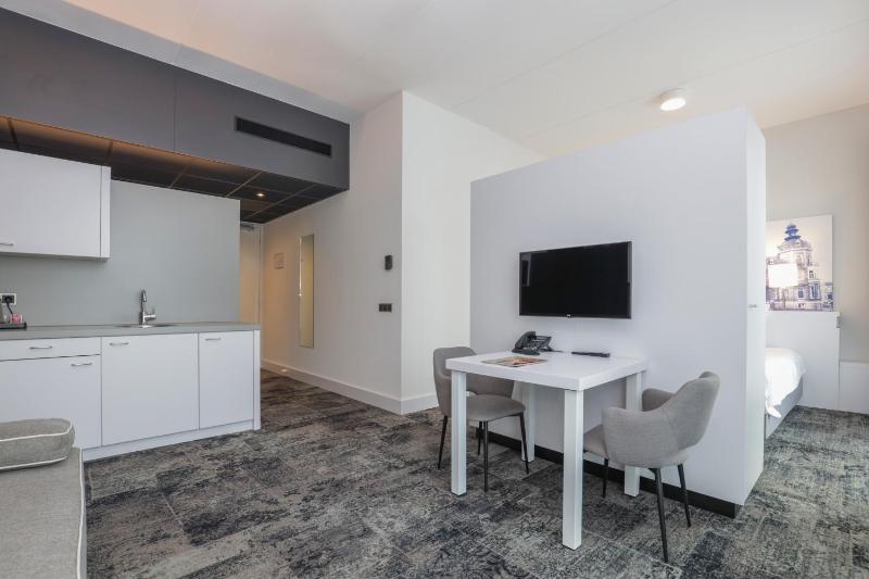 Junior Suite image 2