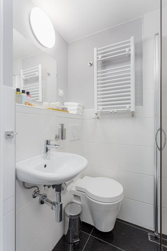 Single Room image 4