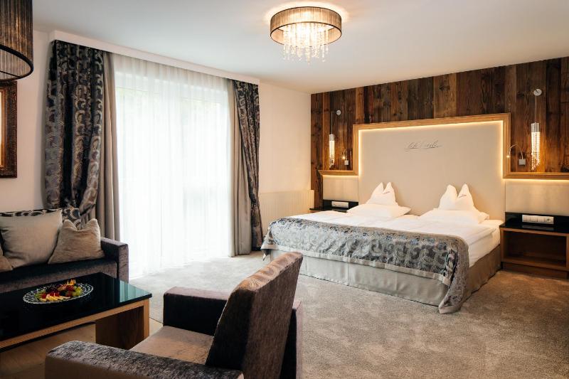 Two-Bedroom Suite image 1
