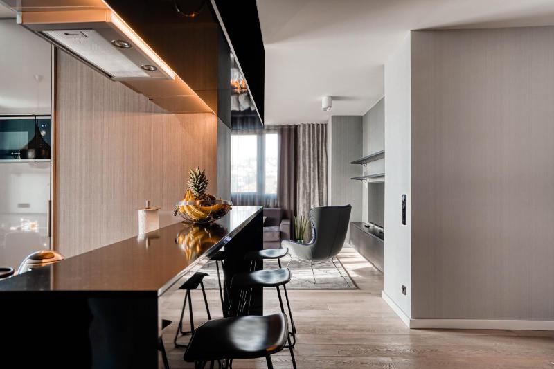 Penthouse Suite image 2