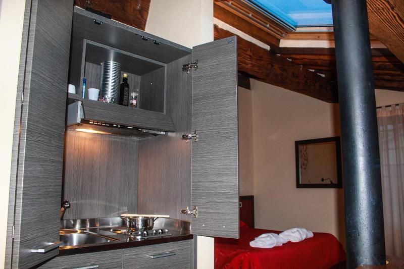 Quadruple Room image 3