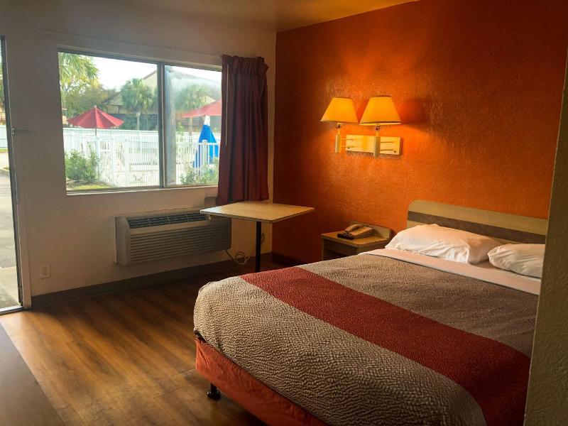 Motel 6 Jacksonville FL - Orange Park - image 15