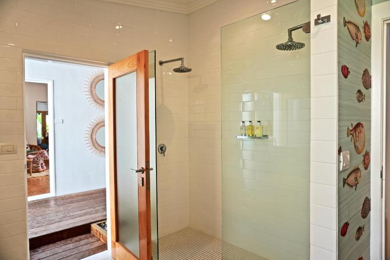 Pineapple Petes Beach House - image 33