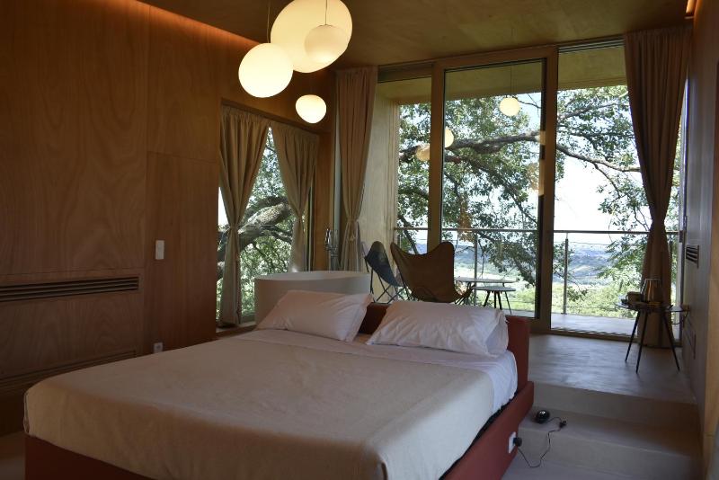 Suite with Terrace image 3