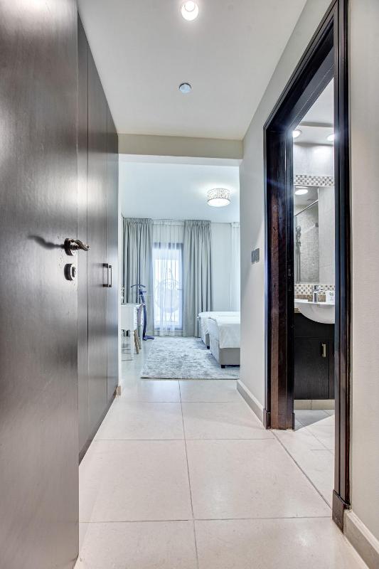 Three-Bedroom Superior Apartment image 4
