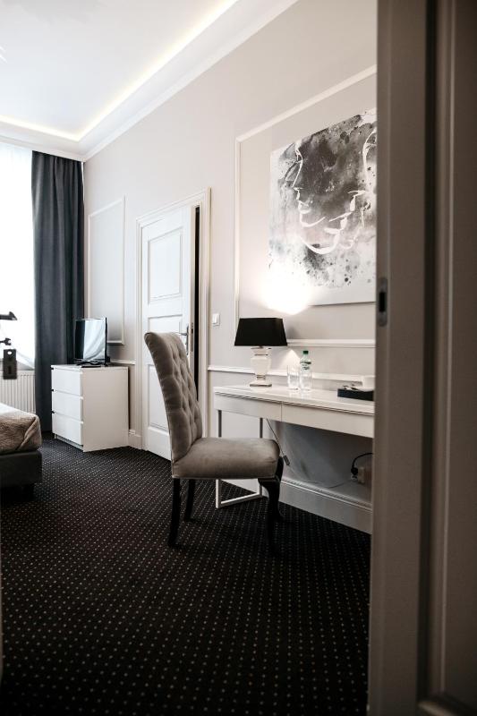 Standard Apartment image 2