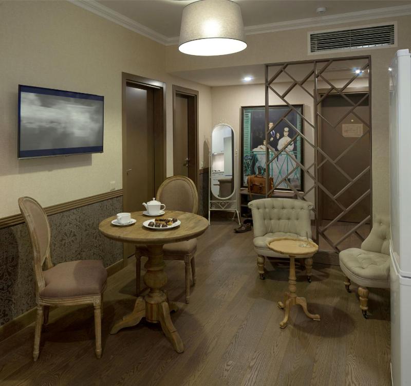 Deluxe Apartment image 1