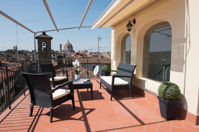 Apartments Florence Santa Croce Terrace Deluxe - image 7