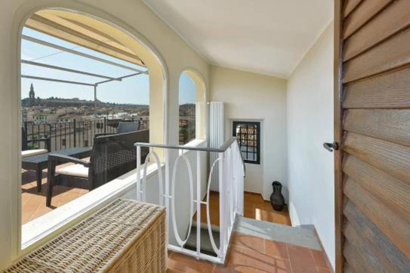 Apartments Florence Santa Croce Terrace Deluxe - image 8