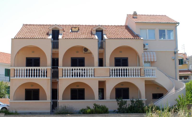 Apartments Mediterranean Sundance - image 23
