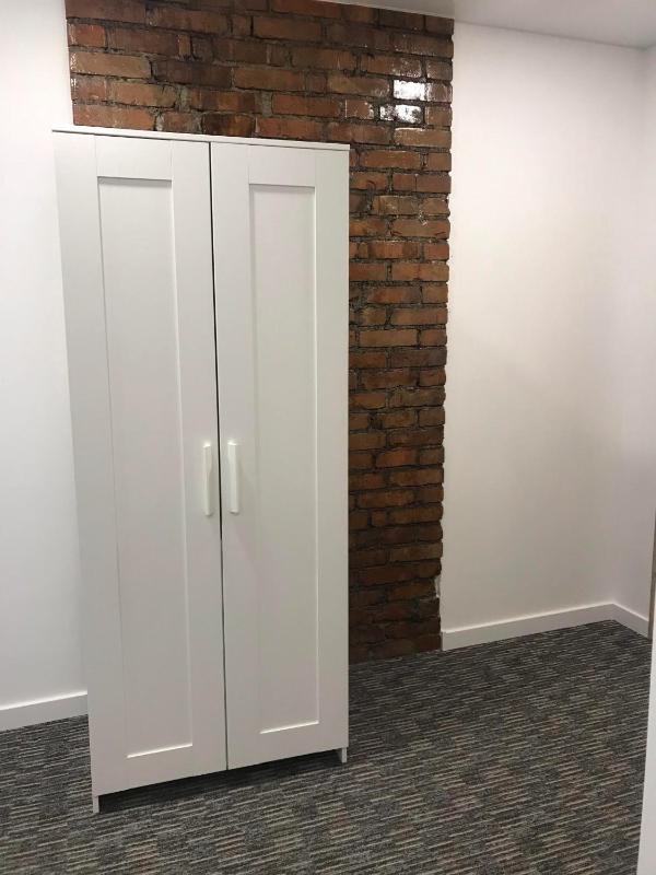 Twin Room with Private Bathroom image 2