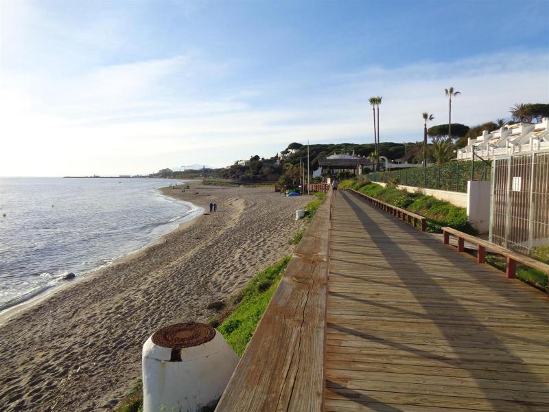 Seaview Puerta del Mar first line beach - image 8
