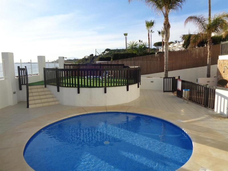 Seaview Puerta del Mar first line beach - image 44