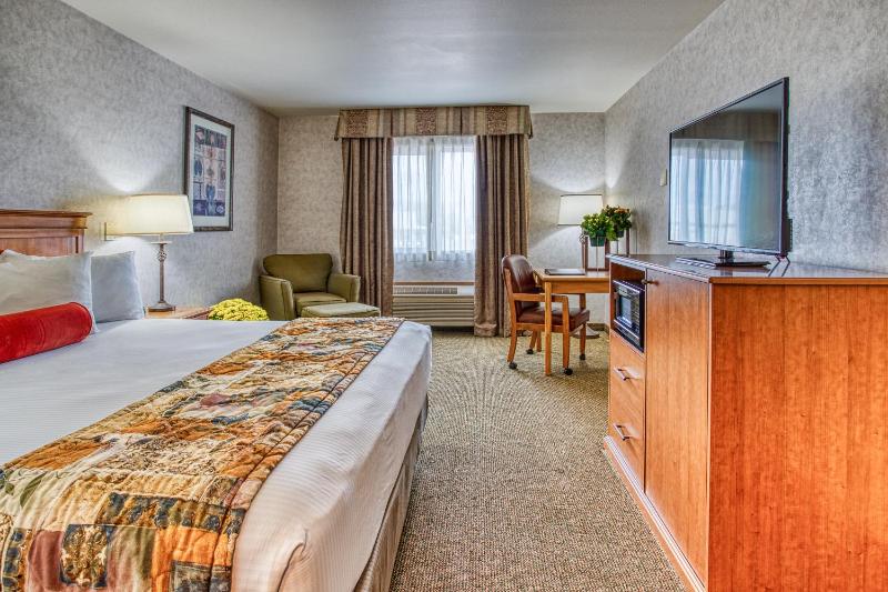 King Room image 3