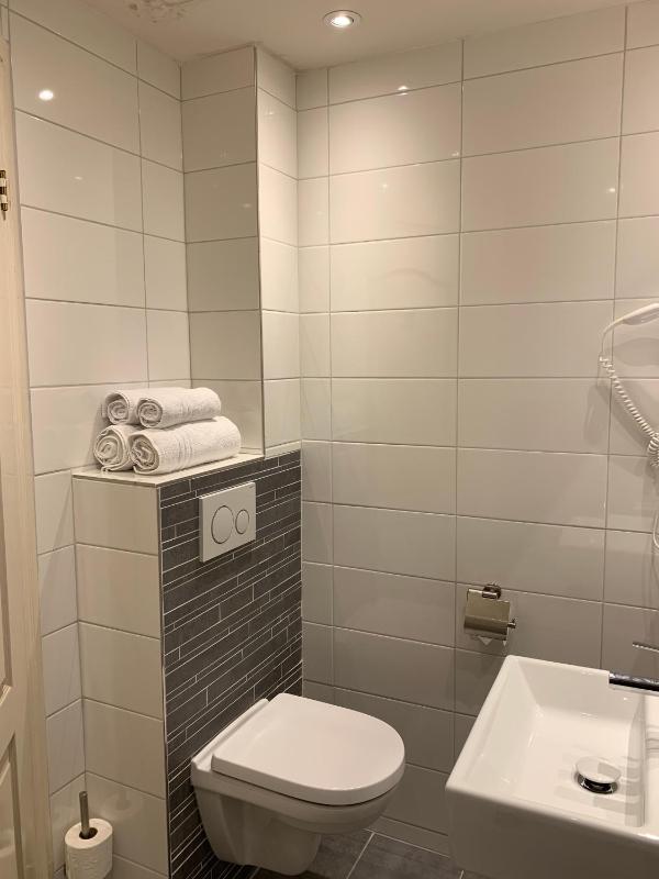 Comfort Double Room with Canal View image 2