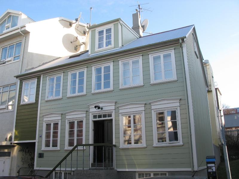 Briet Apartments - image 6